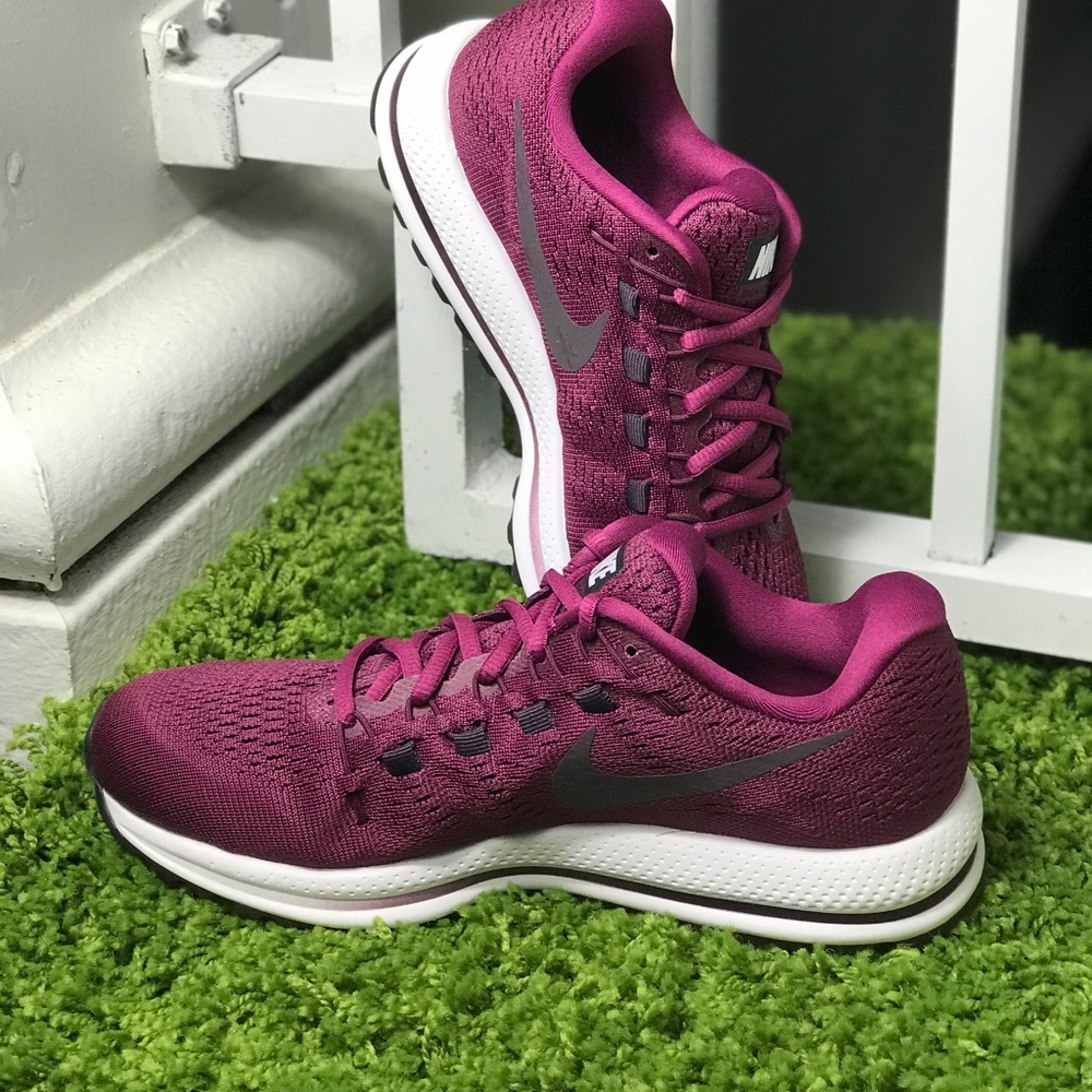 NWT Nike Zoom Vomero 12 Burgundy WMNS - Picture 2 of 7